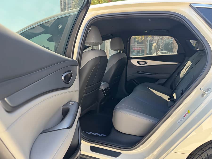 BYD Seal 07 DM-i 2024 #8 BYD Seal 07 DM-i 2024 immagine di auto #8