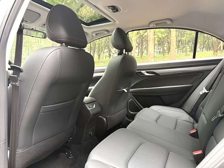 GEELY Emgrand 2021 #8 GEELY Emgrand 2021 car image #8