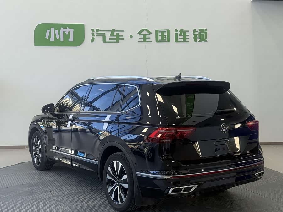 Volkswagen Tiguan L 2021 car image #8