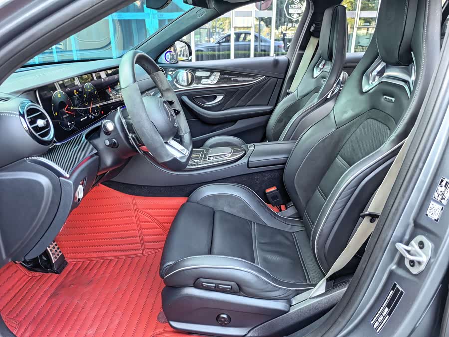 Mercedes-Benz E AMG 2021 صورة سيارة #8