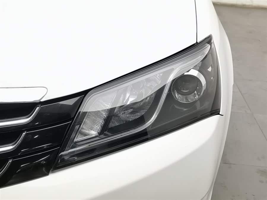 GEELY Emgrand 2015 car image #8