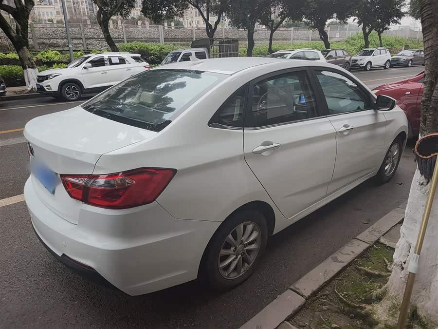 Changan Alsvin V7 2015 imagem de carro #8