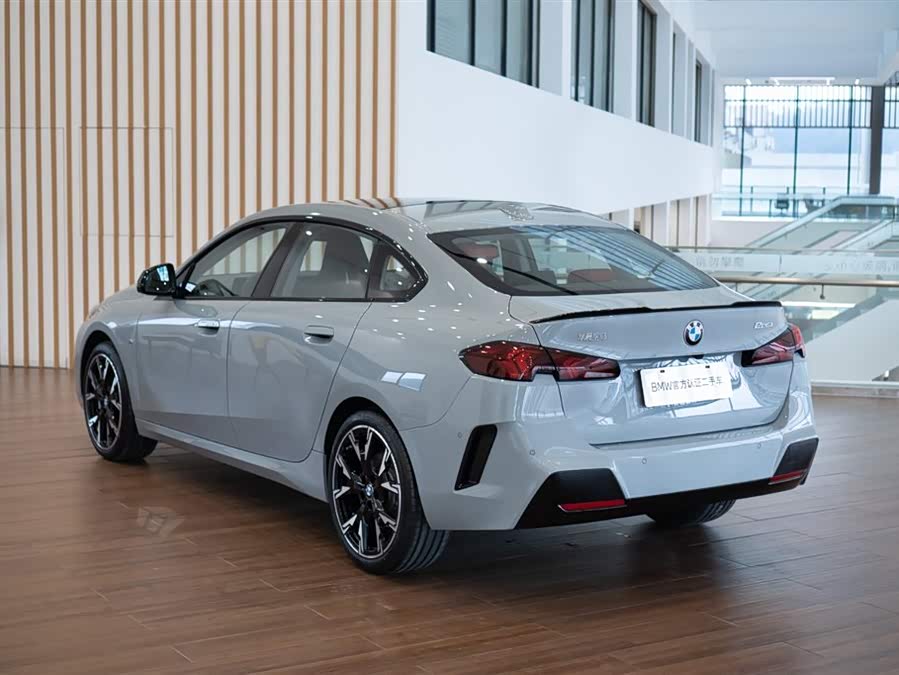 BMW 2 Series 2025 car image #8