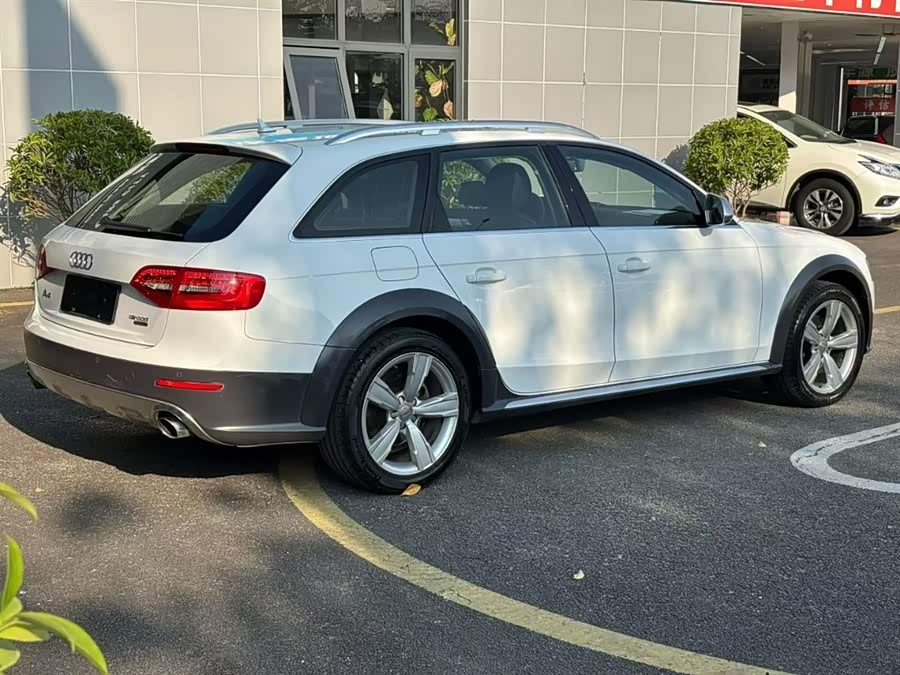 Audi A4 (Imported) 2016 car image #8