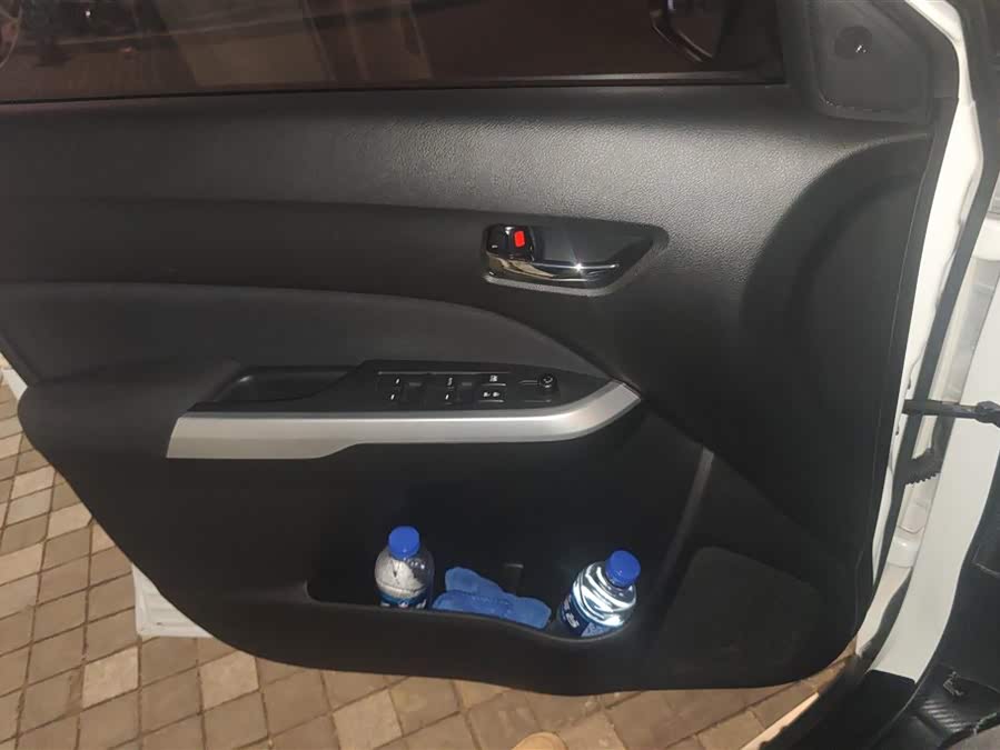 Suzuki Vitara 2016 изображение автомобиля #8