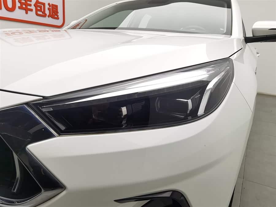JAC 2019 car image #8