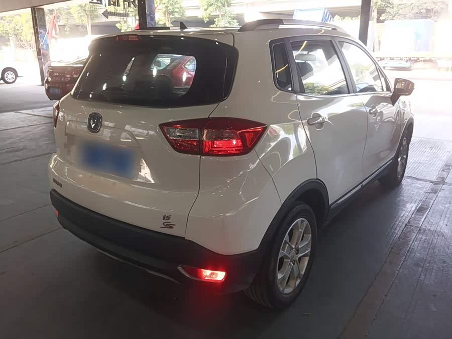 Changan CS15 2017 изображение автомобиля #8