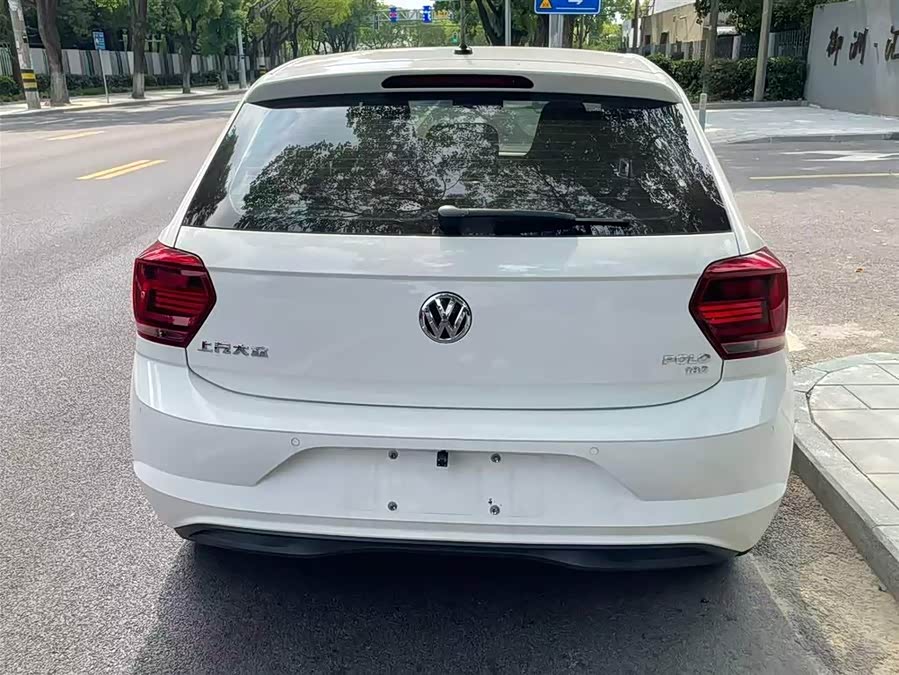 Volkswagen Polo 2019 car image #8