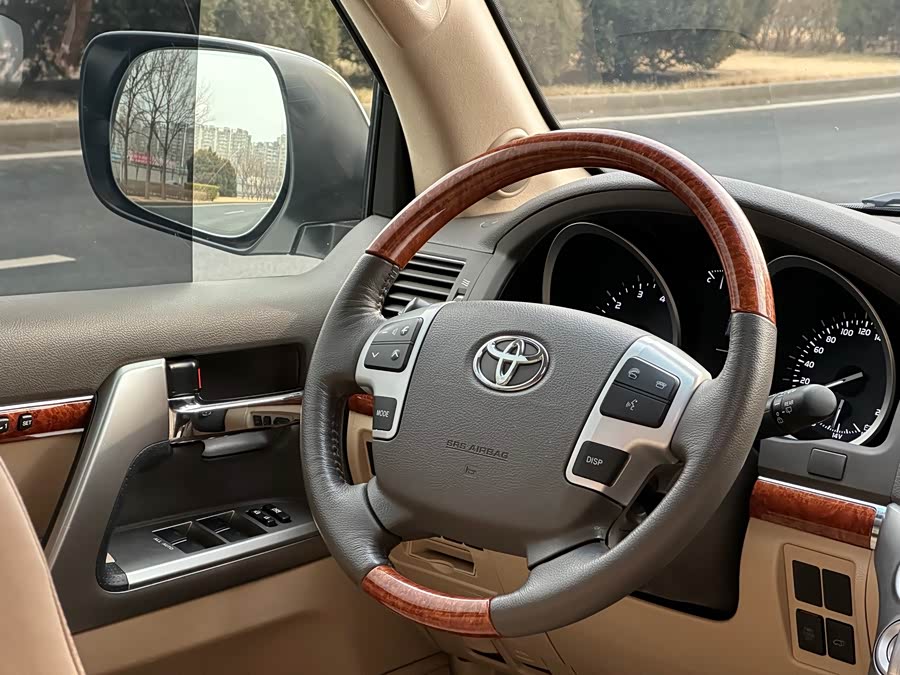 Toyota Land Cruiser 2015 immagine di auto #8