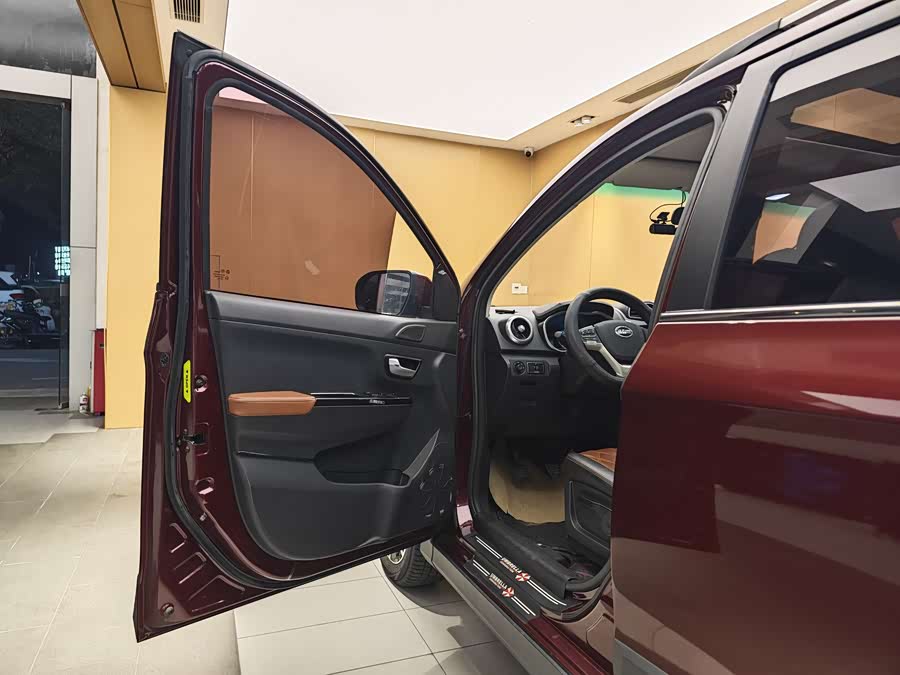 SWM斯威汽车 SWM斯威X3 2019 汽车图片 #8