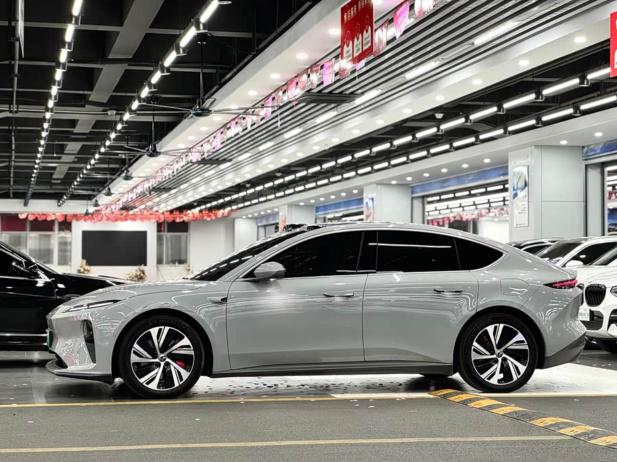 蔚来 蔚来ET5 2022 汽车图片 #8