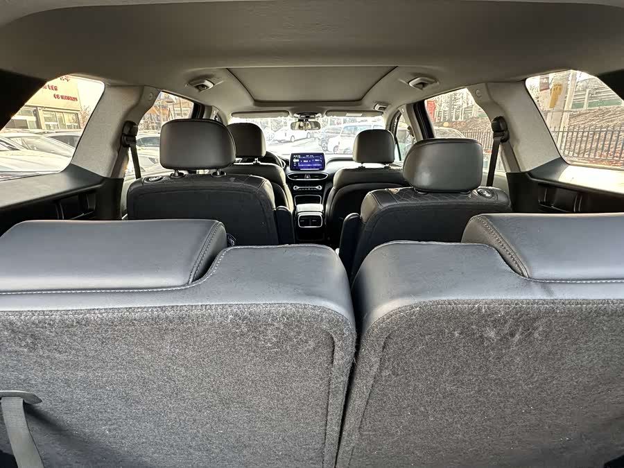 Hyundai Santa Fe 2021 car image #8
