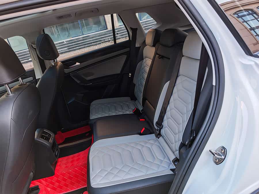 Volkswagen Tayron 2023 #8 Volkswagen Tayron 2023 car image #8