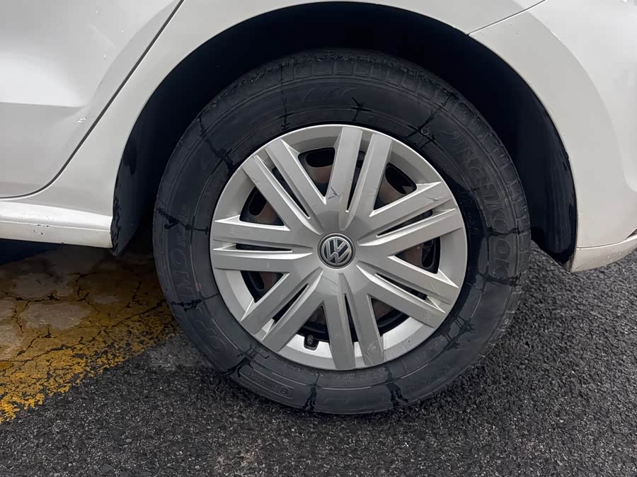 Volkswagen Polo 2016 imagen de coche #8