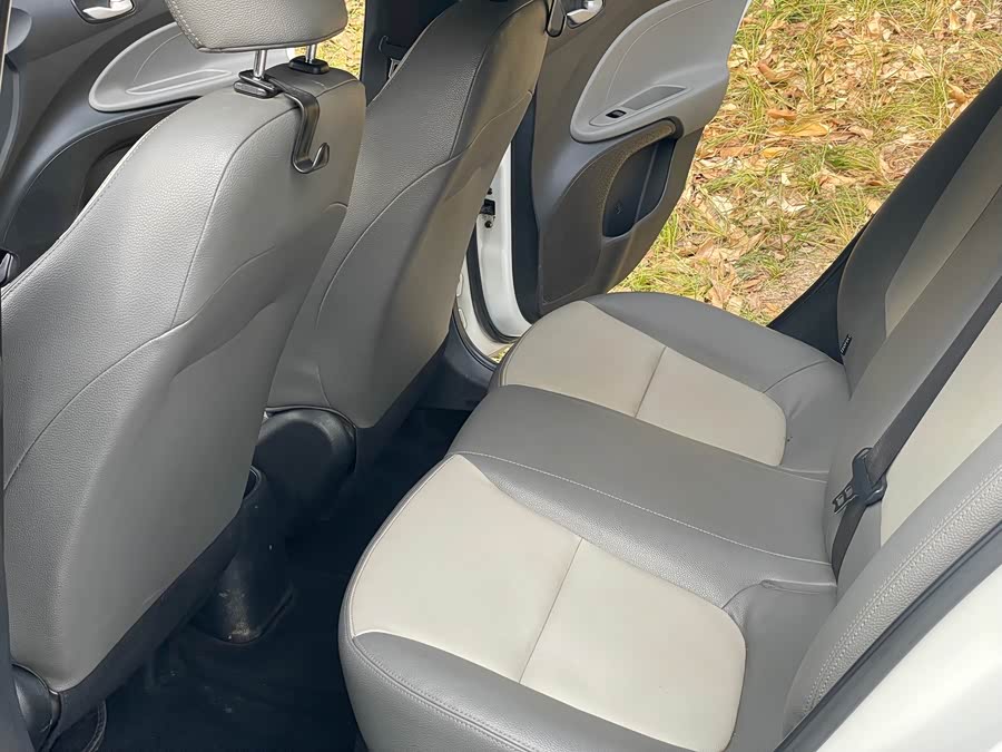 Kia Pegas 2018 image de voiture #8