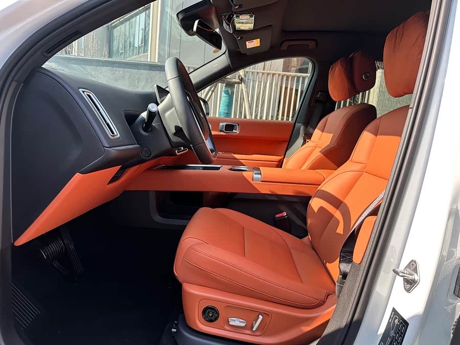 Li L6 2025 imagen de coche #8