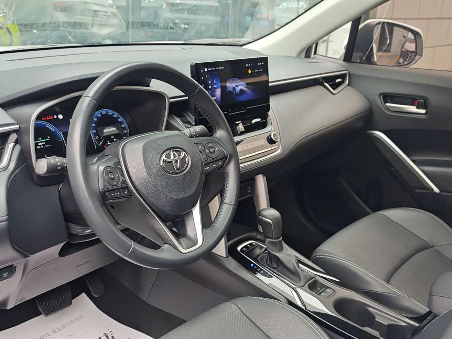 Toyota Frontlander 2023 car image #8