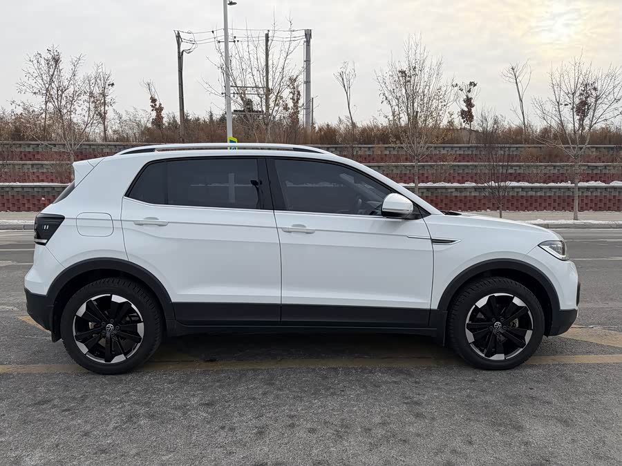 Volkswagen Tacqua 2021 car image #8