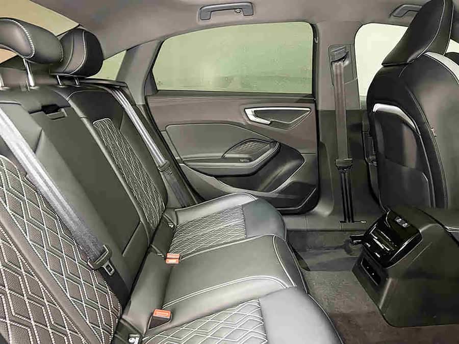 Audi 2025 immagine di auto #8