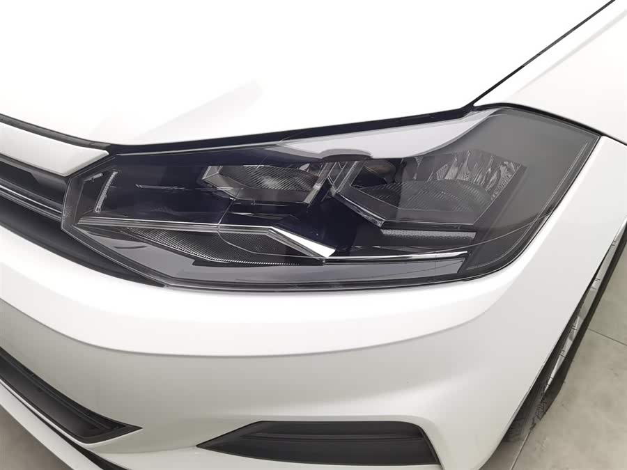 Volkswagen Polo 2023 car image #8