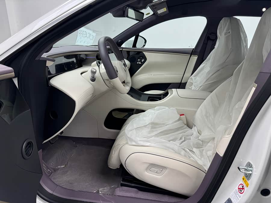 Avatr 11 2025 immagine di auto #8