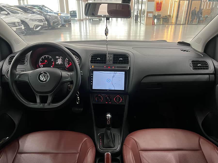 Volkswagen Polo 2018 car image #8