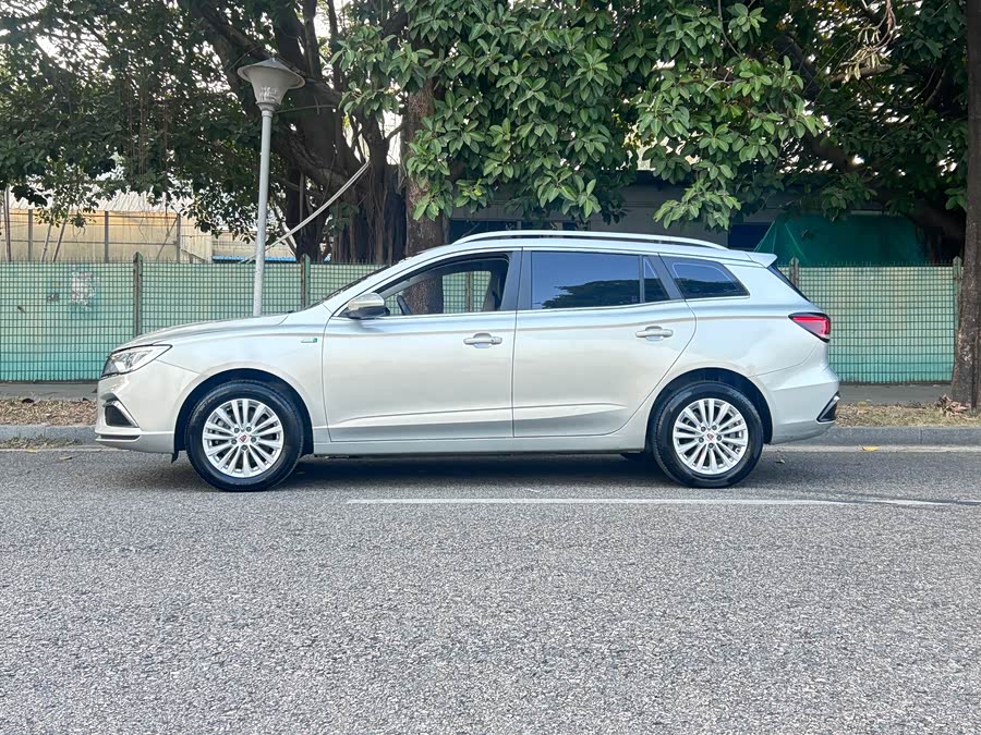 Roewe Ei5 2019 car image #8