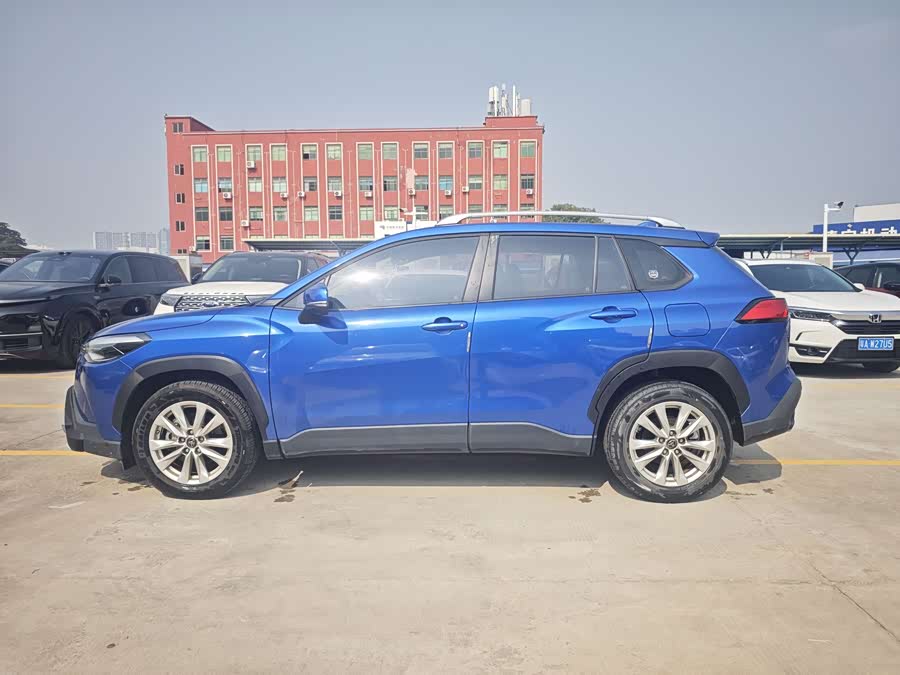 Toyota Corolla Cross 2022 immagine di auto #8