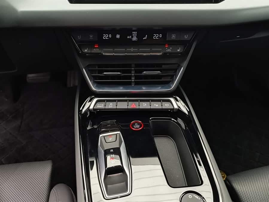 Audi e-tron GT 2024 #8 Audi e-tron GT 2024 صورة سيارة #8