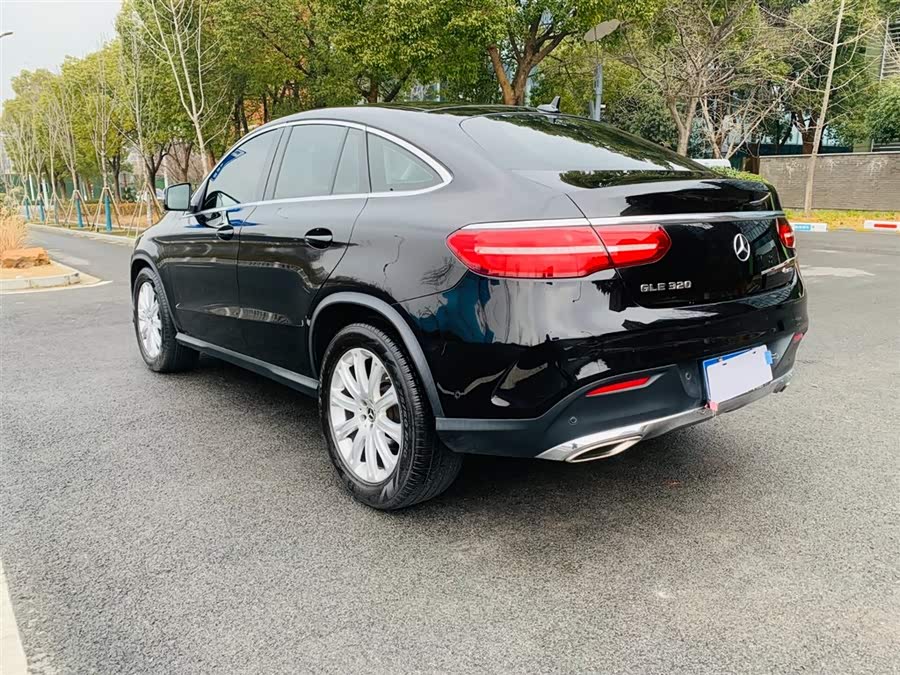 Mercedes-Benz GLE Coupe 2019 #8 Mercedes-Benz GLE Coupe 2019 car image #8