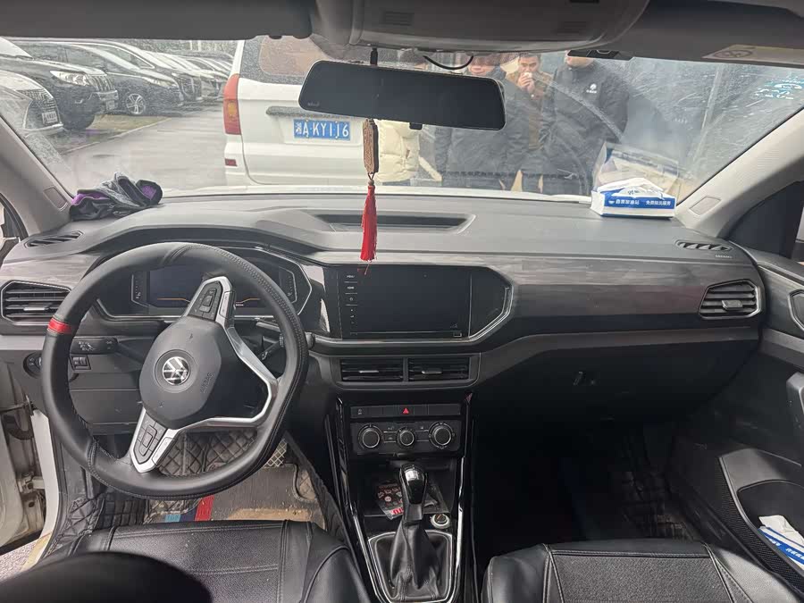 Volkswagen Tacqua 2020 car image #8