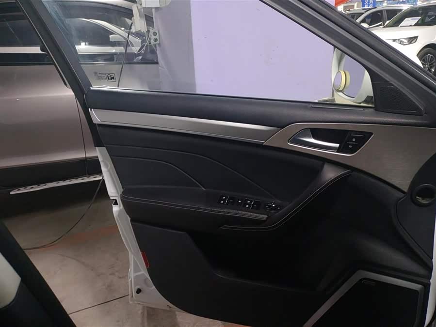 Haval H7 2018 car image #8