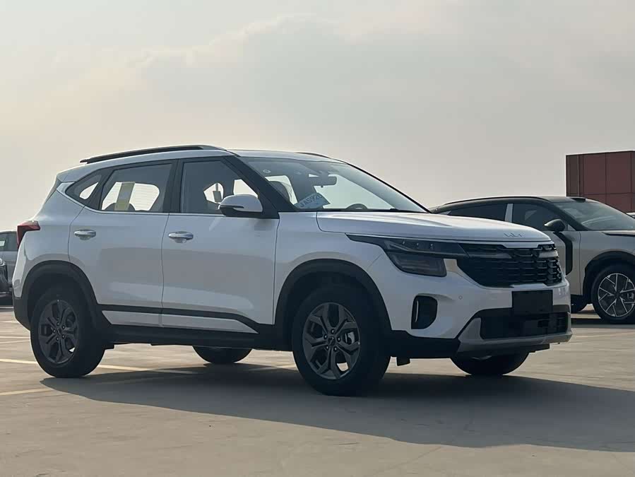 Kia Seltos 2025 car image #8