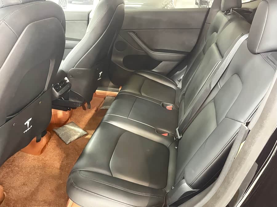 Tesla Model Y 2021 car image #8