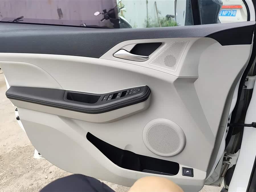 BYD Yuan Pro 2021 #8 BYD Yuan Pro 2021 car image #8