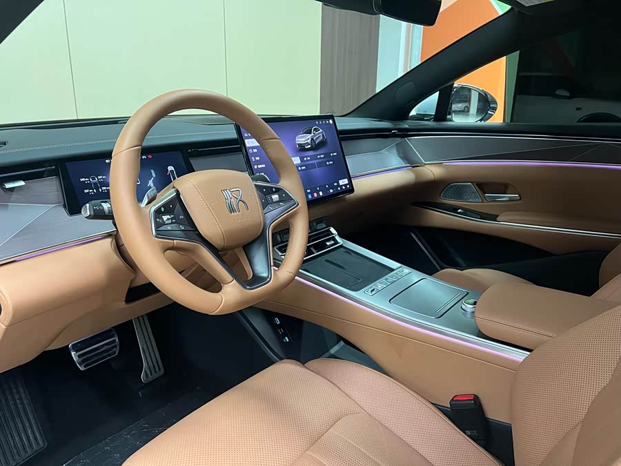 BYD HanL 2025 #8 BYD HanL 2025 car image #8