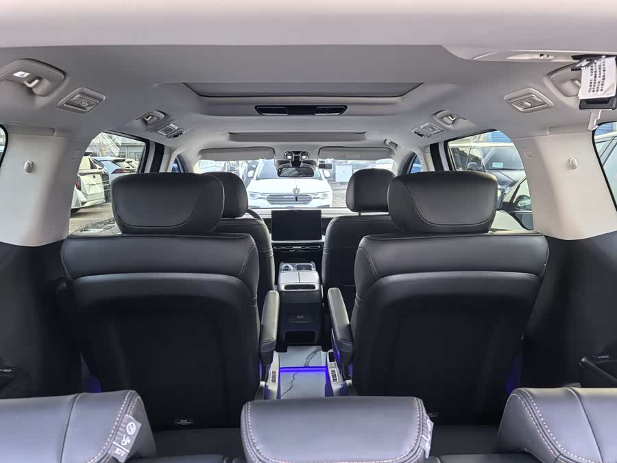 GAC Trumpchi E8 2024 car image #8