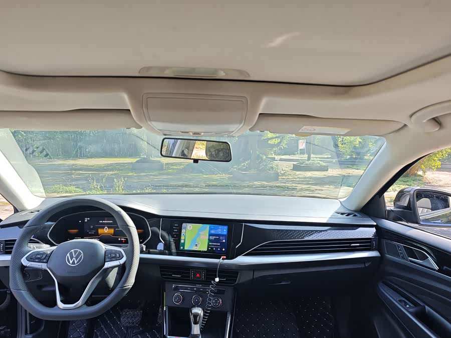 Volkswagen Passat 2022 car image #8
