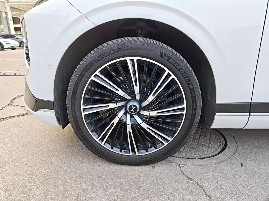 小鹏 小鹏G9 2022 汽车图片 #8