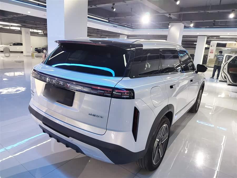 Chery Exploration 06 C-DM 2024 #8 Chery Exploration 06 C-DM 2024 car image #8