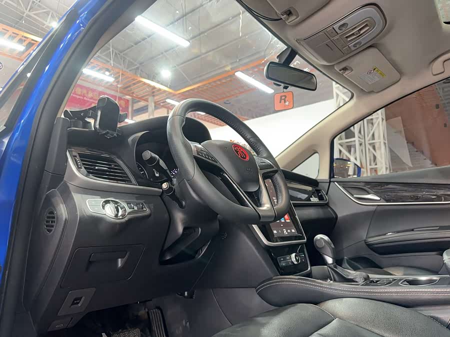 BYD Song MAX 2018 car image #8