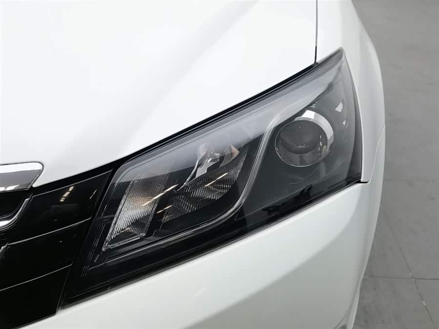 GEELY Emgrand 2016 car image #8