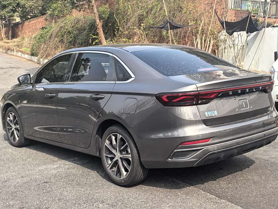 GEELY Emgrand 2022 #8 GEELY Emgrand 2022 car image #8