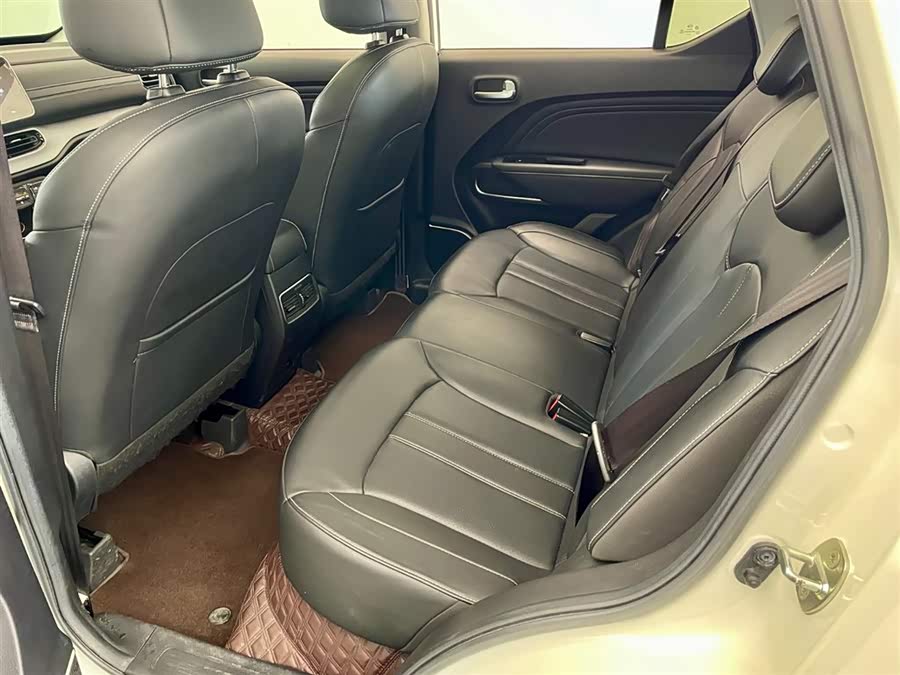GAC Trumpchi GS3 2020 #8 GAC Trumpchi GS3 2020 car image #8