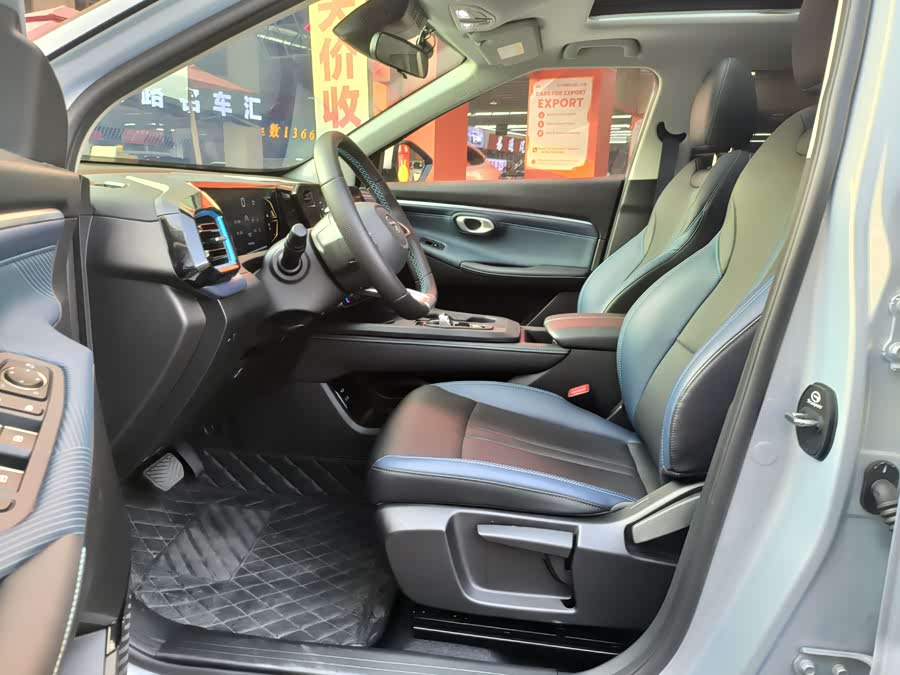 GAC Trumpchi GS3 2025 #8 GAC Trumpchi GS3 2025 car image #8