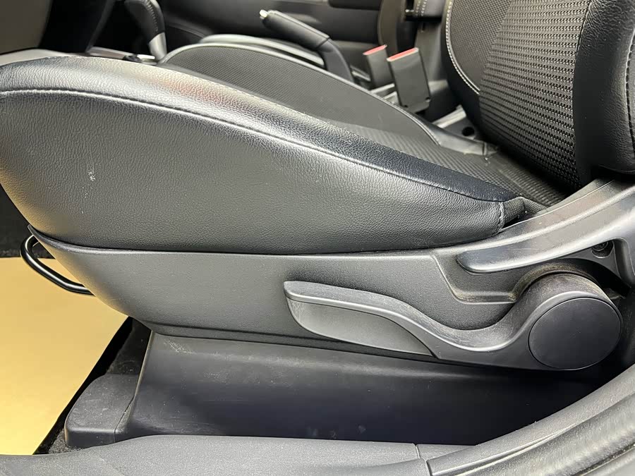 Citroen C4 Aircross (Imported) 2015 car image #8