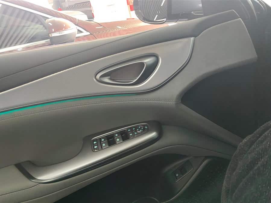 BYD Seal 07 DM-i 2025 car image #8