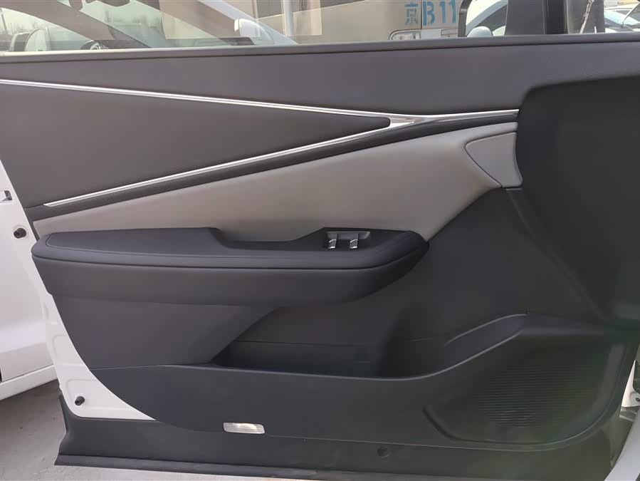 Toyota bZ5 2025 car image #8