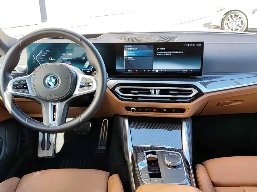 BMW i4 2025 car image #8