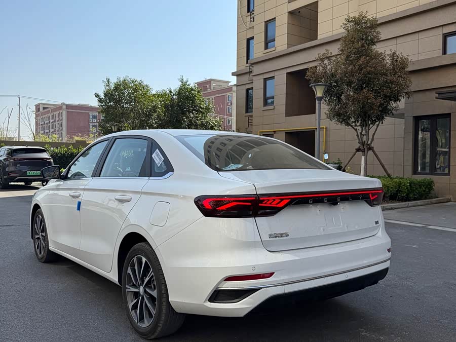 GEELY Emgrand 2021 car image #8